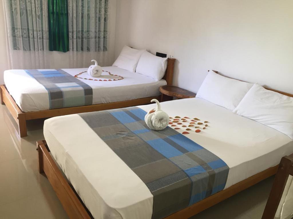 Shan Guest And Restaurant Нилавели Экстерьер фото