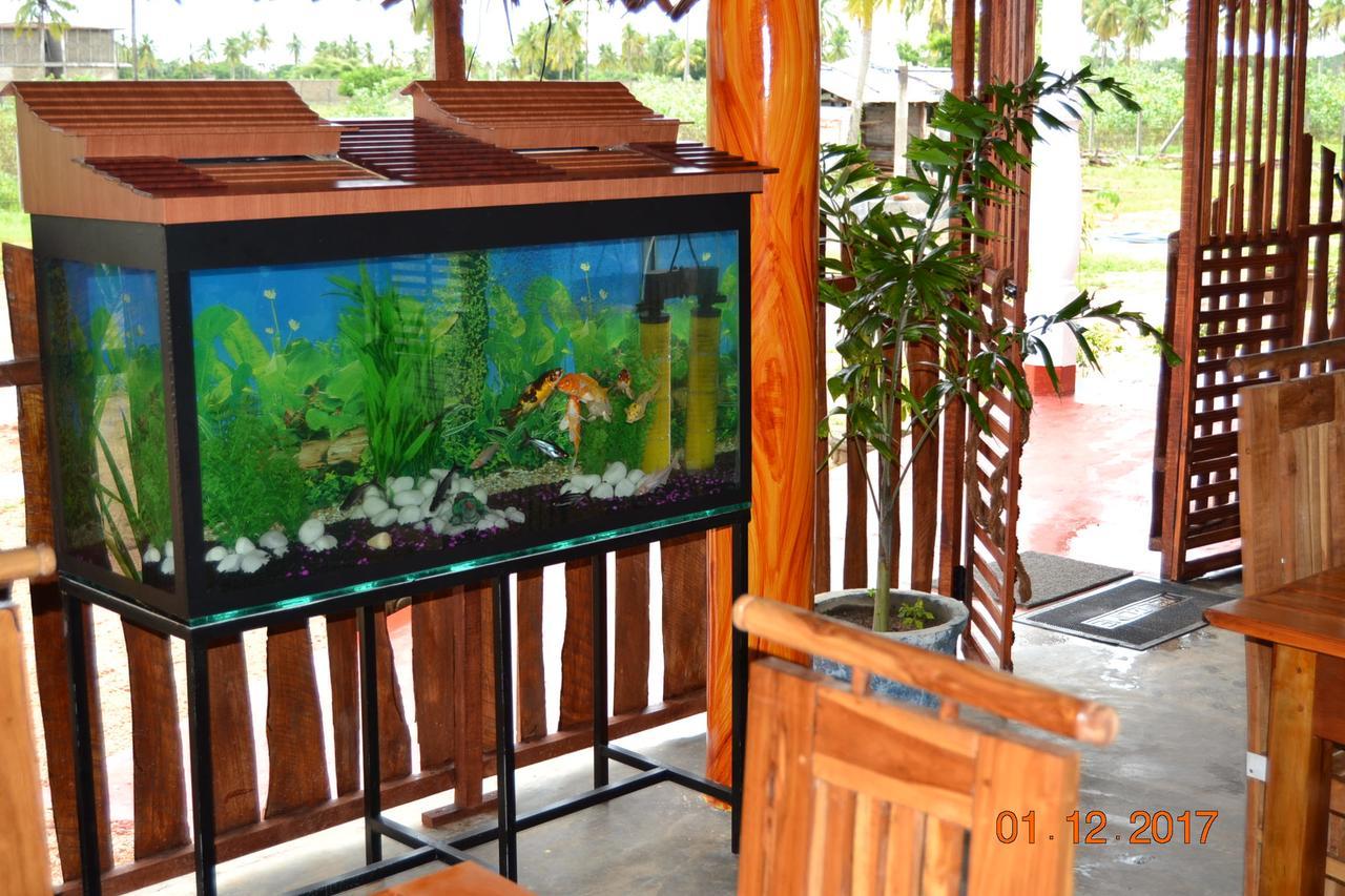 Shan Guest And Restaurant Нилавели Экстерьер фото