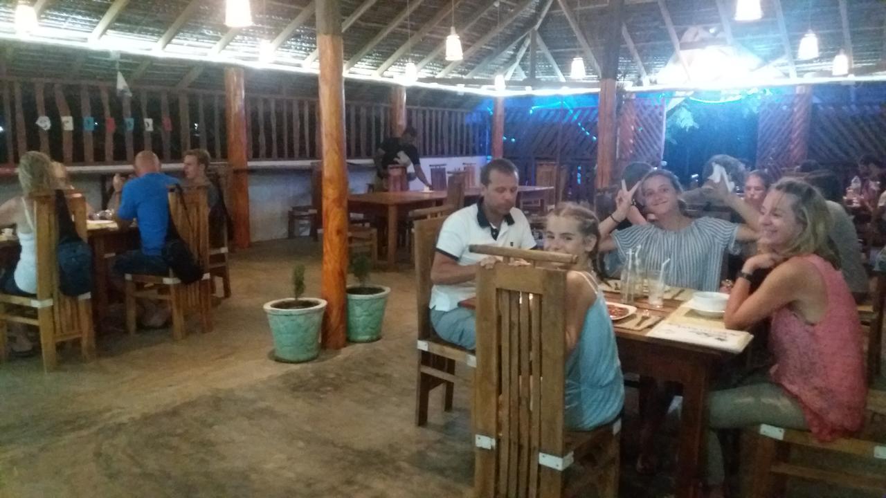 Shan Guest And Restaurant Нилавели Экстерьер фото